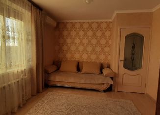 Продажа 2-комнатной квартиры, 50 м2, Павловск, улица Кирова, 70