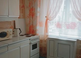 Продам трехкомнатную квартиру, 58 м2, Кемеровская область, улица Тольятти, 53