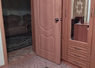 3-ком. квартира на продажу, 60 м2, Бугульма, улица Сергея Есенина, 2