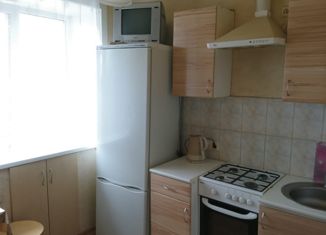 Продается 2-комнатная квартира, 45 м2, Асбест, проспект Ленина, 3