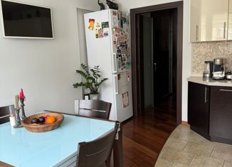 Продаю трехкомнатную квартиру, 76.4 м2, Москва, Рождественская улица, 14, Рождественская улица