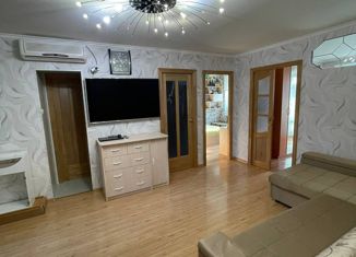 4-комнатная квартира на продажу, 72 м2, Уссурийск, улица Урицкого, 74