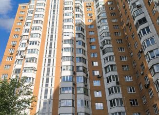 Продаю 1-комнатную квартиру, 38 м2, Москва, улица Грекова, 5, улица Грекова