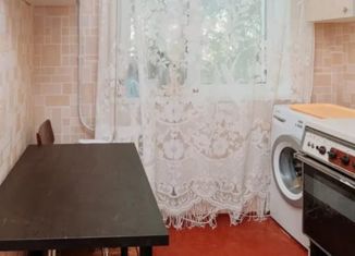 Продается 2-комнатная квартира, 42.5 м2, Альметьевск, улица Ризы Фахретдина, 16