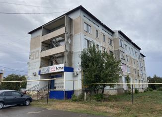 Продается 2-комнатная квартира, 53 м2, Мензелинск, улица Карла Маркса, 79