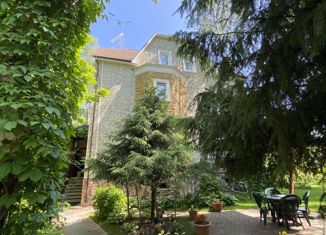 Продаю дом, 372 м2, село Юдино, улица Миля