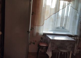 2-комнатная квартира на продажу, 46 м2, село Серафимовский, Комсомольская улица, 5