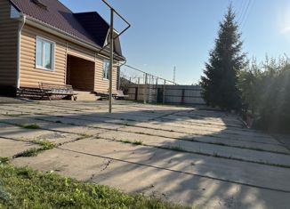 Продам дом, 227.9 м2, село Петровка, Центральная улица, 21