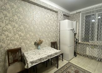 2-комнатная квартира на продажу, 74 м2, Каспийск, улица Хизроева, 3