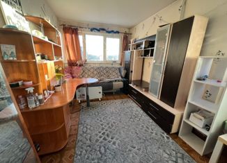 Продажа 3-ком. квартиры, 64 м2, Санкт-Петербург, улица Ушинского, 17к1, улица Ушинского