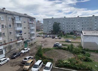 Продам трехкомнатную квартиру, 63.5 м2, Еврейская АО, Парковая улица, 8