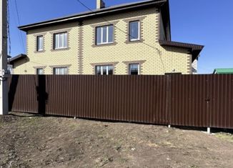 Продам таунхаус, 115 м2, село Михайловка, улица Ленина, 18