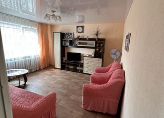 Продаю 2-ком. квартиру, 50 м2, село Томское, Украинская улица, 8