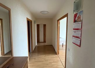 Продам 4-ком. квартиру, 75 м2, Радужный, 1-й квартал, 33