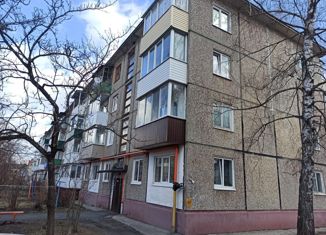 Продам двухкомнатную квартиру, 44.7 м2, рабочий посёлок Белые Берега, улица Ромашина, 8