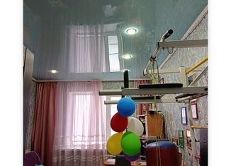 2-комнатная квартира на продажу, 53.2 м2, рабочий посёлок Искателей, улица Нефтяников, 32