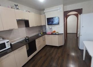 Двухкомнатная квартира на продажу, 56 м2, Киров, улица Ивана Попова, 62, жилой район Чистые Пруды