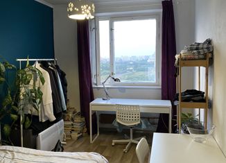 Продам 3-комнатную квартиру, 62 м2, Москва, Красностуденческий проезд, 2, станция Тимирязевская