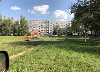 Сдам трехкомнатную квартиру, 67 м2, Лысково, улица Комарова, 3/1