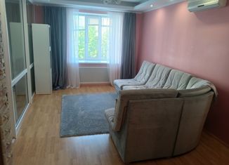 Сдам 2-комнатную квартиру, 60 м2, Тюмень, улица Республики, 58