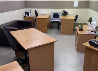 Продаю офис, 40 м2, Волжский, Оломоуцкая улица, 35