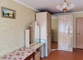 Продаю 2-комнатную квартиру, 47.3 м2, Мыски, 17-й квартал, 8