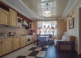 Сдается трехкомнатная квартира, 107.3 м2, Ставрополь, улица Лермонтова, 199, микрорайон №5