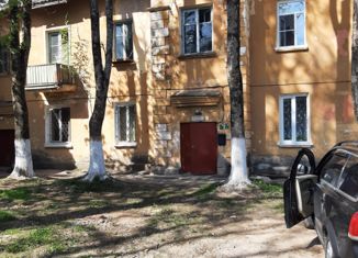 Продается 2-ком. квартира, 38 м2, Сланцы, улица Ломоносова, 35