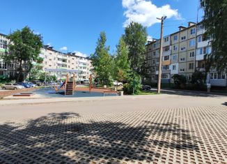 Двухкомнатная квартира на продажу, 45.8 м2, Тутаев, Комсомольская улица, 58