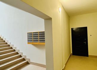 Трехкомнатная квартира на продажу, 94.7 м2, Снежинск, улица Академика Забабахина, 73