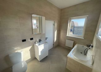 Продам дом, 89.4 м2, Симферополь, площадь Ленина