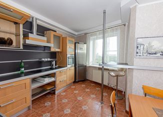 Сдам 2-ком. квартиру, 80.7 м2, Москва, Кантемировская улица, 29, Кантемировская улица