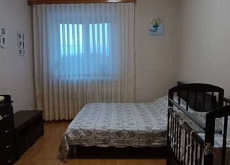 Продаю 4-комнатную квартиру, 102 м2, Орск, Волховский переулок, 8