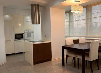 Продаю двухкомнатную квартиру, 91.1 м2, Нижнекамск, Корабельная улица, 45