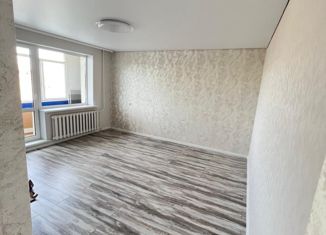 Продажа 2-комнатной квартиры, 49.5 м2, Янаул, улица Ленина, 8