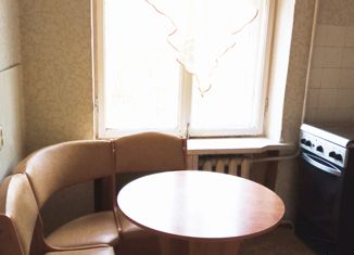 Продам двухкомнатную квартиру, 43.7 м2, посёлок Металлострой, улица Богайчука, 12