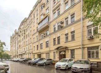 Продается 2-ком. квартира, 55.4 м2, Москва, Трёхпрудный переулок, 11/13с2, метро Маяковская