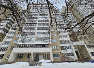 Продается двухкомнатная квартира, 54 м2, Екатеринбург, улица Победы, 31, улица Победы