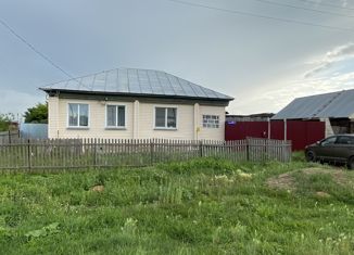 Трехкомнатная квартира на продажу, 43.3 м2, село Уйское, улица Кашириных, 9