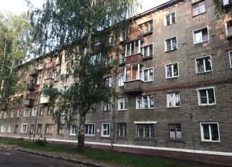 Двухкомнатная квартира на продажу, 42 м2, Киров, улица Гайдара, 6