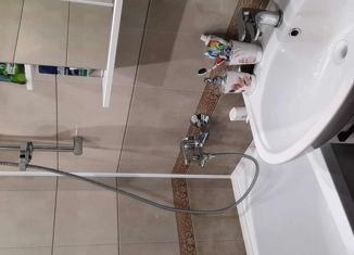 Продажа трехкомнатной квартиры, 68.5 м2, село Ракитное, Центральная улица, 38