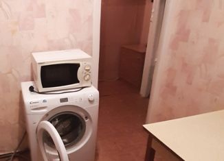 Сдается 1-комнатная квартира, 28 м2, Альметьевск, улица Ризы Фахретдина, 28