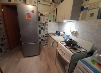 Продам 2-комнатную квартиру, 45 м2, Лысьва, улица Кошевого, 9