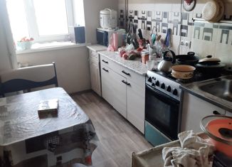 Продаю 2-ком. квартиру, 40.8 м2, посёлок Строитель, микрорайон Центральный, 17