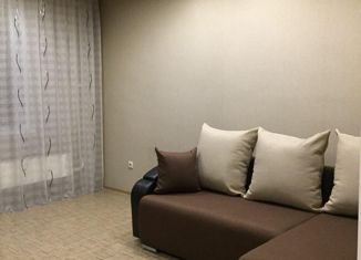 Сдам 1-ком. квартиру, 41 м2, Красноярск, Светлогорская улица, 27Г