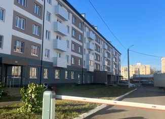 Продается 2-комнатная квартира, 51.8 м2, Мордовия, улица Гагарина, 99