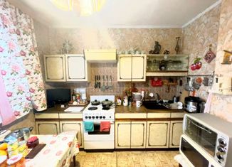 Продается трехкомнатная квартира, 75 м2, Москва, Варшавское шоссе, 158к2, метро Аннино