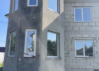 Продаю дом, 250 м2, село Печерск