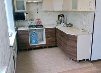 Продам двухкомнатную квартиру, 60 м2, Бузулук, 4-й микрорайон, 16