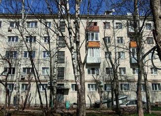 Продаю трехкомнатную квартиру, 56.7 м2, Кировская область, улица Калинина, 2